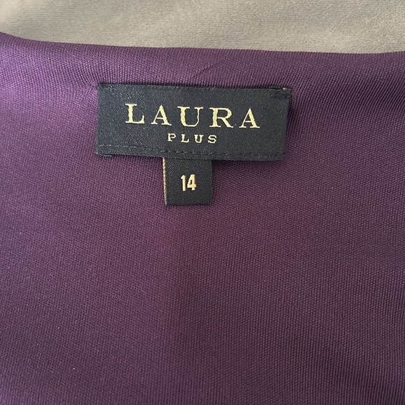 Laura Plus Dress Size 14 - Picture 9 of 13